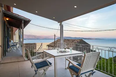 Image de Studio with breathtaking views of the sea