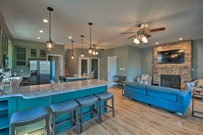 Image de Lake Hartwell Retreat w\/ Boat Dock & Kayaks!