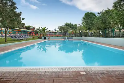 Image de Appartement \"Casa Mobile 11 Amici di Lazise\" avec piscine, jardin, climatisation et Wi-Fi