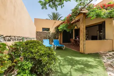 Image de Maison \"Villa Orquidea\", avec vue montagnes, jardin et Wi-Fi.
