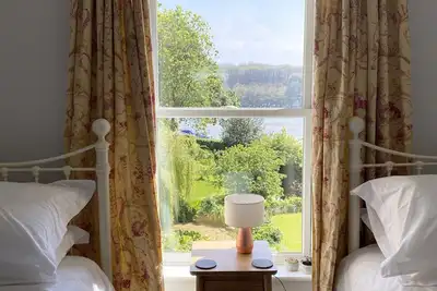Image de Riverside Idyll - Very close to Truro
