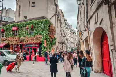 Image de Live Large in Paris | 200m² of Stylish Space in Trendy Montorgueil
