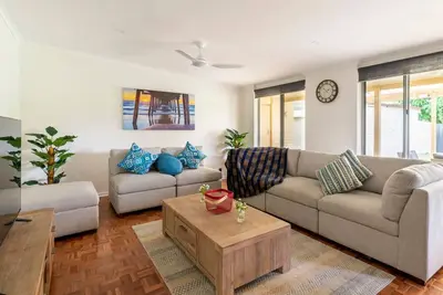 Image de Birkinshaw Villa ( 3 Bedroom with Parkings )