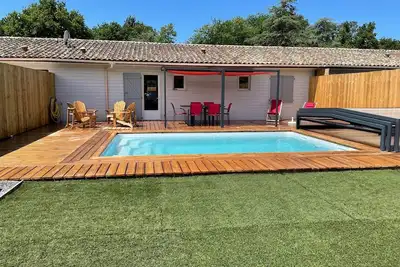 Image de Near Soulac/mer 3-bedroom house with heated indoor pool