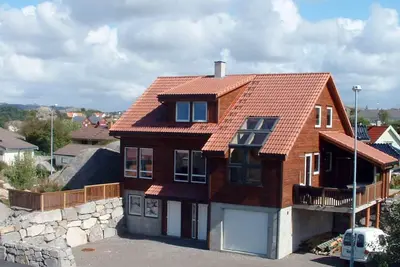 Image de Maison de vacances pour 10 a Sirevåg-By Traum