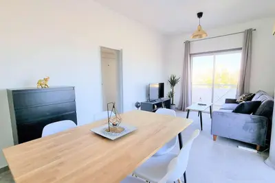 Image de Modern 2Bdr Apt with best harbour view in town!