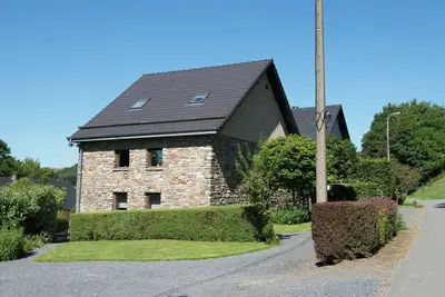 Image de Gîte spacieux avec sauna à Libômont