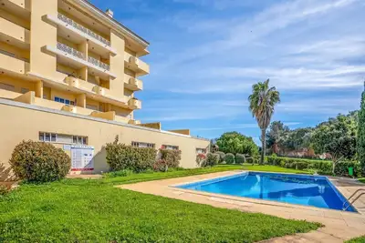 Image de Studio Apartment, pool and 5 min from the beach