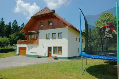 Image de Appartement à Waldachtal près de la forêt