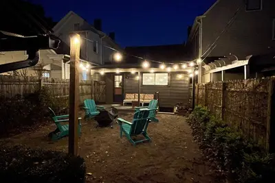 Image de Precious Peach-2 br Boho home w\/ fire pit!