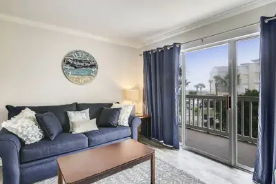 Sand Dollar | Community Pools, Gulf Views!