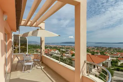 Image de Appartement à Kaštel Stari proche plage