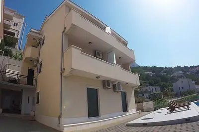Image de Appartement à Celina avec piscine et vue mer
