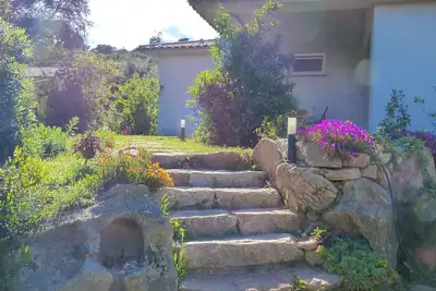 Image de Mini villa in the heart of a pretty garden