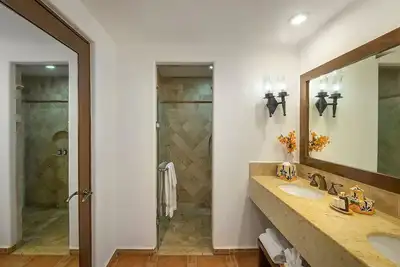 Image de Hacienda Encantada Resort & Residences