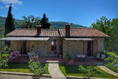Image de Ferme Ă Loro Ciuffenna avec piscine et jardin