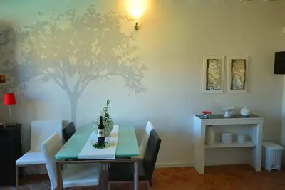 Image de Appartement confortable avec piscine et jardin