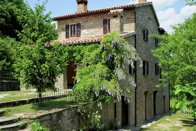 Image de Ferme à Apecchio avec piscine