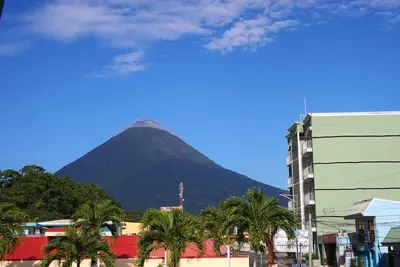 Image de Arenal volcano quiet space