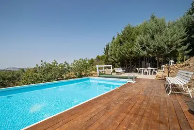 Image de Villa moderne à Nissoria avec piscine