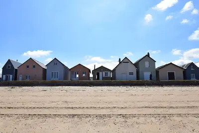 Image de Belle maison de vacances avec cour