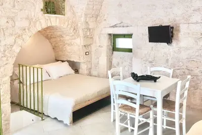 Image de Typical Apulian house 400 m from the center of Ostuni - 19th century oil mill
