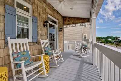 Image de The Perfect Getaway! Dock, King Suite, Pet & Family Friendly