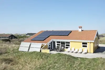 Image de Maison de vacances pour 14 a Hjørring-By Traum