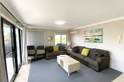 Image de Karingal - ocean views only minutes from the town centre overlooking pool