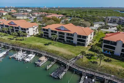 Image de Riverfront views! Watch the dolphin play in this Riverfront Bouchelle Condo ~ 462 Bouchelle #202