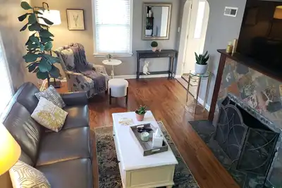 Image de Spacious Cape Cod - Minutes from Notre Dame