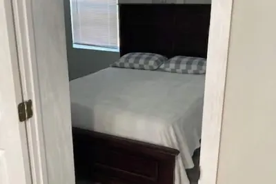 Image de Beautiful 1 Bedroom Updeck