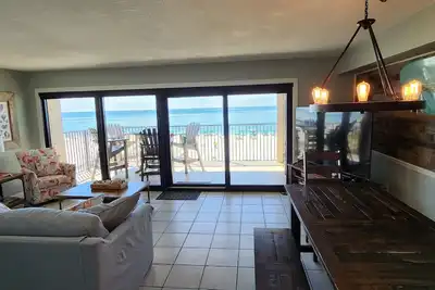 Image de Gorgeous, updated oceanfront Condo with pool - Perdido Key Beach