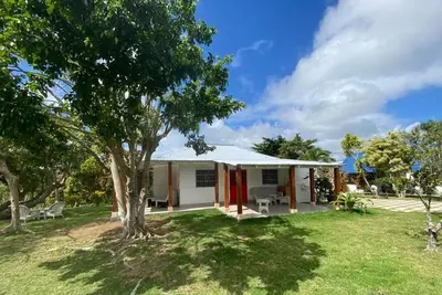 Image de Peace and Quiet of Country Living - Pool \/ Jacuzzi - Close to Vibrant Town