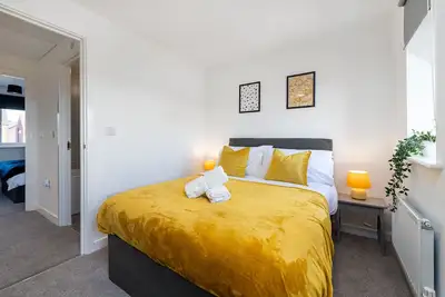 Image de Maison-Moderne-Salle de bain privée séparée-Vue sur la campagne-Modern New Bu. . .