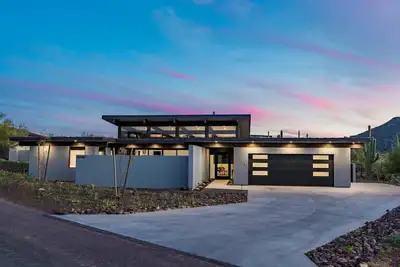 Image de New Modern Custom Home, Located in Beautiful Carefree, Arizona