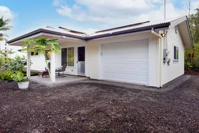 Image de Dog-friendly tropical escape with fast WiFi, W\/D and partial Ac - close to beach