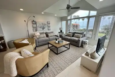 Image de Corner Penthouse overlooking La Jolla Shores
