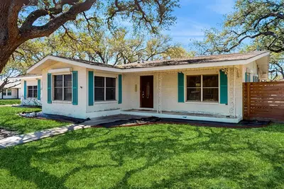Image de Kid & dog-friendly ranch in established neighborhood with WiFi, W/D & central Ac