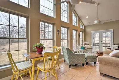 Image de Spacious Home w/ Pond ~ 13 Mi to Columbia!