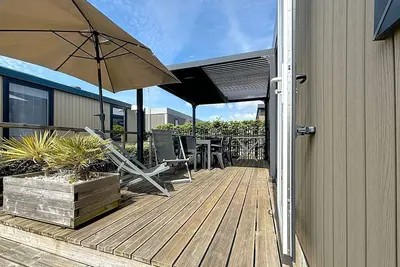 Image de Mobil-home Grand Confort 4 pers, 2 chambres, 1 sdb, clim, terrasse & parking, Ă 200m de la plage
