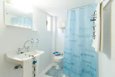 Image de Aglaia apartments are located 200 meters from the beach