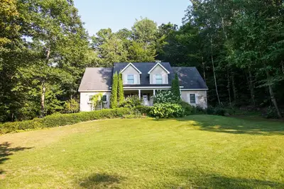 Image de 5 bedrm 5. 5 ba home-wooded setting-Lake Leelanau-Air-Pet ok-Hot Tub