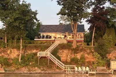 Image de Smith's Lake House, built 2021, enjoy spectacular sunrises, 4 bedroom 2 bathroom