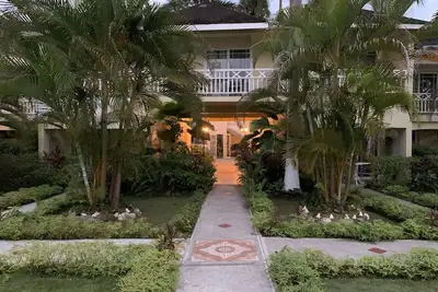 Comfy Stay in Jamaica -Enjoy 7 Miles of White Sand Beach! by RedAwning