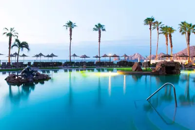 Image de Located on the Pristine Medano Beach