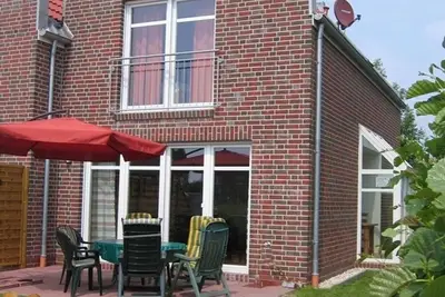 Image de Anika - Cozy terraced house near the beach