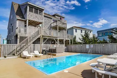 Image de Coastal Beach Home With Easy Beach Access, Private Pool & Hot Tub