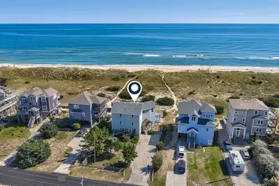 Image de Oceanfront home with private hot tub, outdoor pool, fireplace, & game room