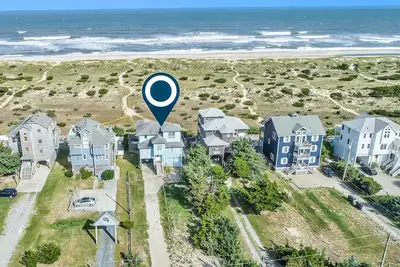 Image de Oceanfront dog-friendly home with private hot tub, pool, beach access, & decks